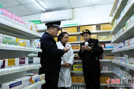 賀州平桂公安聯(lián)合市場監(jiān)管部門強化麻精藥品管控 筑牢企業(yè)安全生產(chǎn)防線